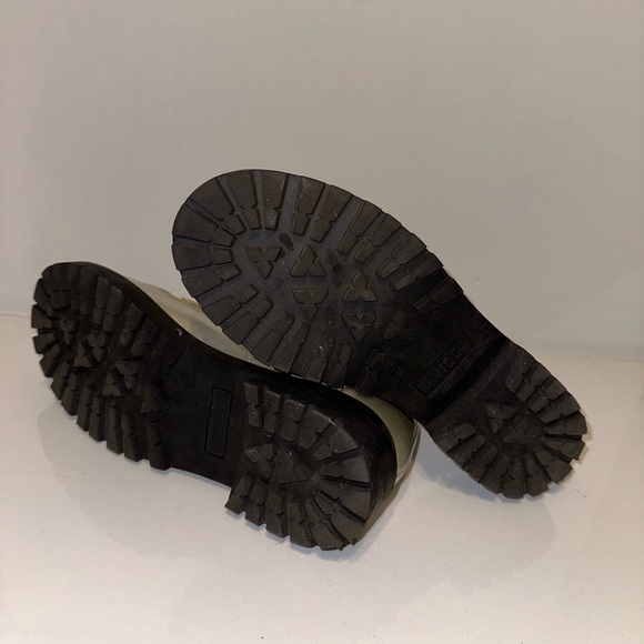 H&M Silver Shoes - Size 8 - Mint Condition - Picture 8 of 10